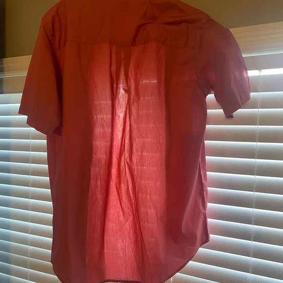 Men’s short sleeve button up - Picture 2 of 2